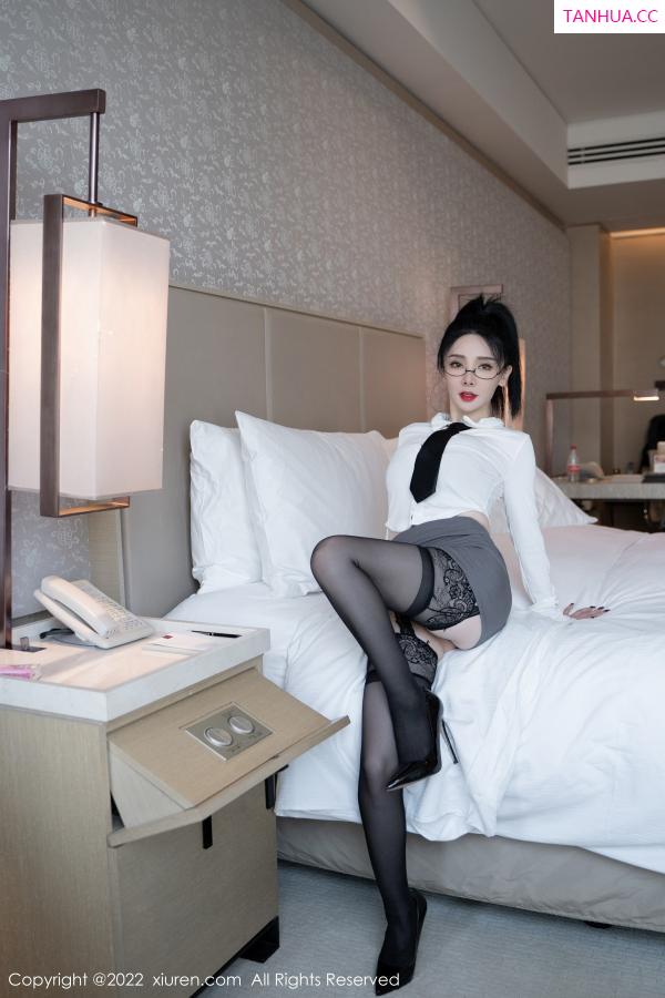 潘娇娇 潘娇娇 [XiuRen]高清写真图 2022.11.15 No.5856 潘娇娇 黑丝美臀第26张图片